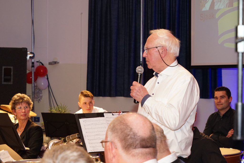 emmjaaruitvoering2019dsc02072.jpg